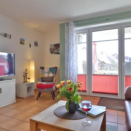2 Poseidon Apartment *